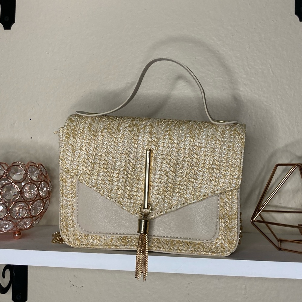 Cute Straw and Beige purse